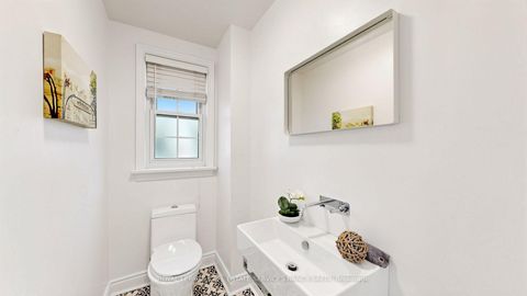 Photo 21 at 118 Anndale Drive, Willowdale East, Toronto