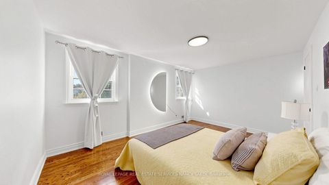 Photo 34 at 118 Anndale Drive, Willowdale East, Toronto