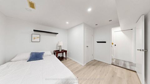 Photo 40 at 118 Anndale Drive, Willowdale East, Toronto