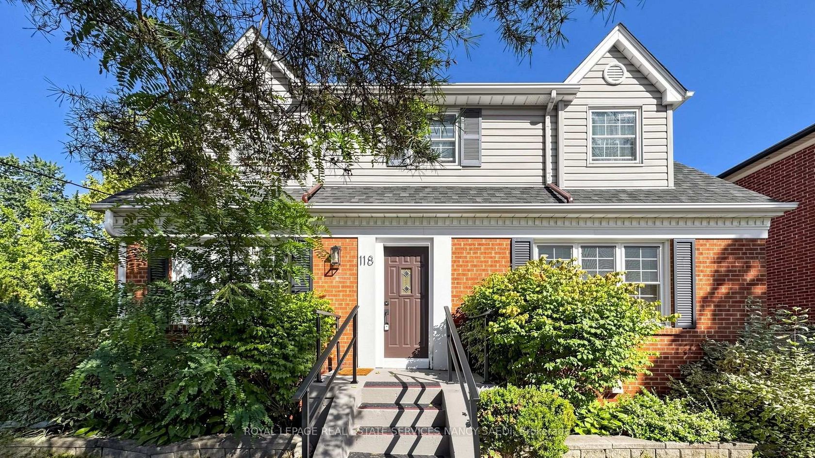 118 Anndale Drive, Willowdale East, Toronto photo number 2