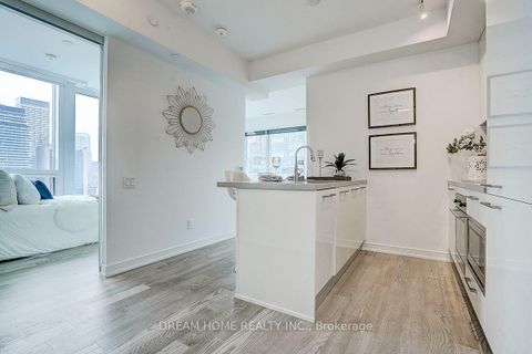 Photo 10 at 1809 - 3 Gloucester Street, Yonge Corridor, Toronto