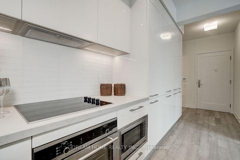 Photo 11 at 1809 - 3 Gloucester Street, Yonge Corridor, Toronto