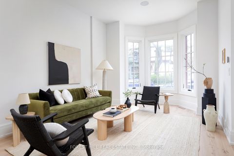 Photo 4 at 61 Foxley Street, Bellwoods, Toronto