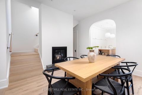 Photo 10 at 61 Foxley Street, Bellwoods, Toronto