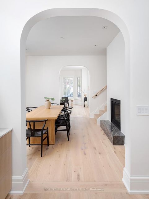 Photo 12 at 61 Foxley Street, Bellwoods, Toronto