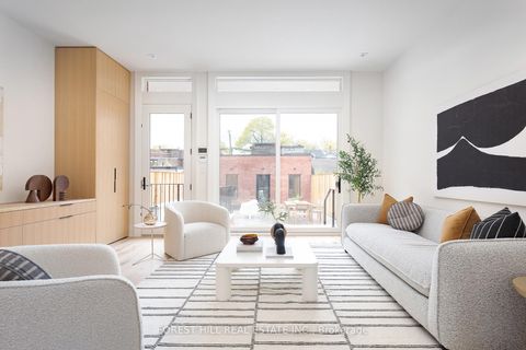 Photo 19 at 61 Foxley Street, Bellwoods, Toronto