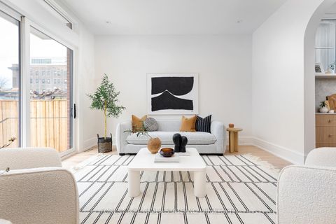 Photo 21 at 61 Foxley Street, Bellwoods, Toronto