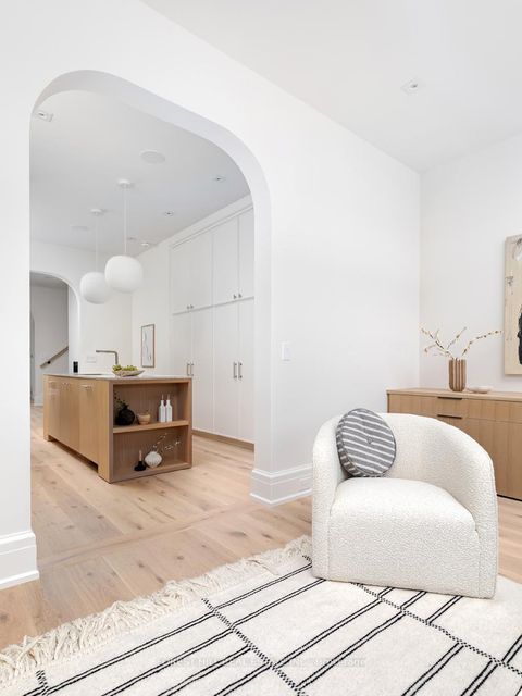 Photo 22 at 61 Foxley Street, Bellwoods, Toronto