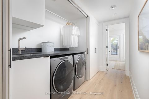 Photo 26 at 61 Foxley Street, Bellwoods, Toronto