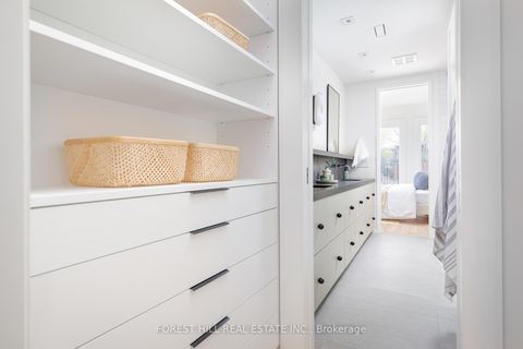 Photo 30 at 61 Foxley Street, Bellwoods, Toronto