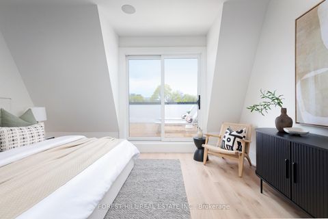 Photo 35 at 61 Foxley Street, Bellwoods, Toronto