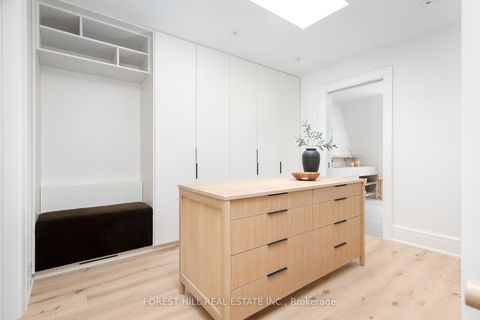 Photo 38 at 61 Foxley Street, Bellwoods, Toronto
