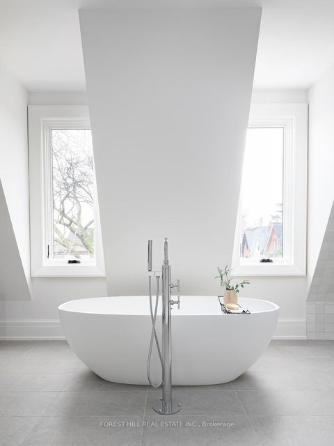Photo 41 at 61 Foxley Street, Bellwoods, Toronto