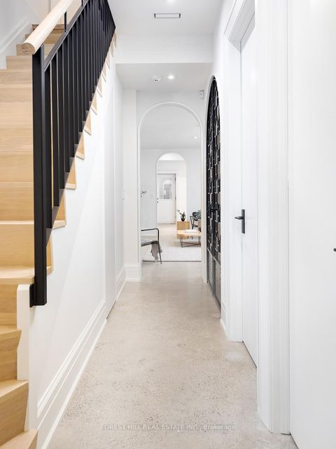 Photo 43 at 61 Foxley Street, Bellwoods, Toronto