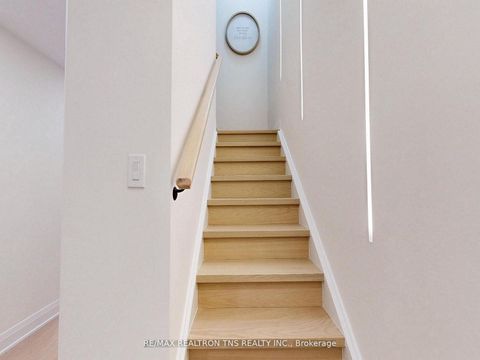 Photo 16 at 149 Kimono Crescent, Rouge Woods, Richmond Hill