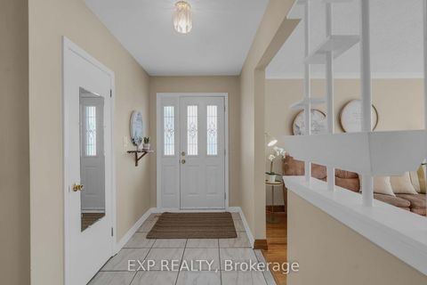 Photo 3 at 6 Jardine Place, Richview, Toronto