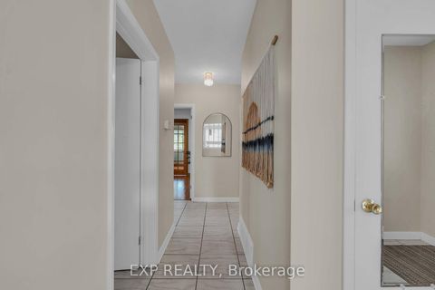 Photo 11 at 6 Jardine Place, Richview, Toronto