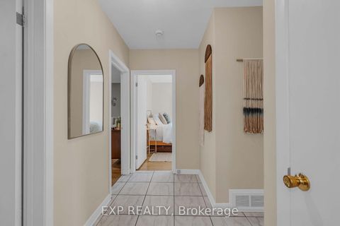 Photo 12 at 6 Jardine Place, Richview, Toronto