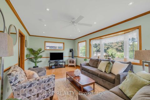 Photo 17 at 6 Jardine Place, Richview, Toronto