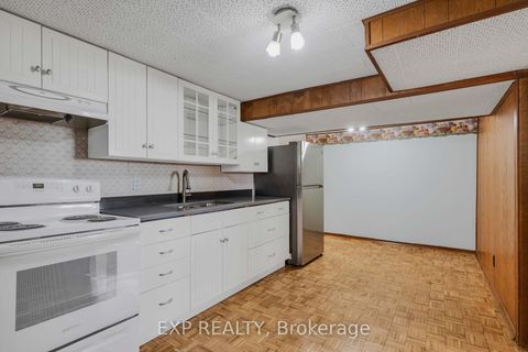 Photo 24 at 6 Jardine Place, Richview, Toronto