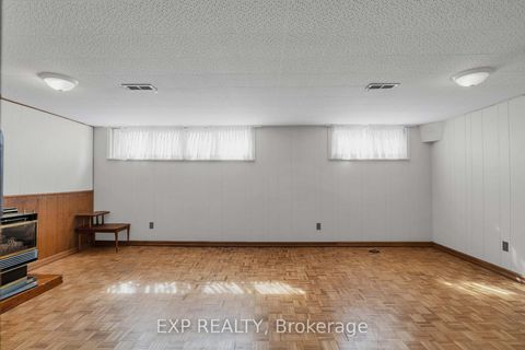 Photo 25 at 6 Jardine Place, Richview, Toronto