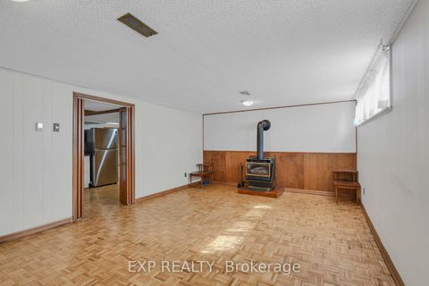 Photo 26 at 6 Jardine Place, Richview, Toronto