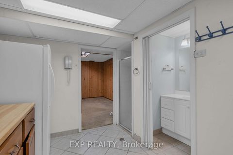 Photo 34 at 6 Jardine Place, Richview, Toronto