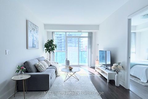 Photo 10 at 1116 - 70 Roehampton Avenue, Mount Pleasant West, Toronto