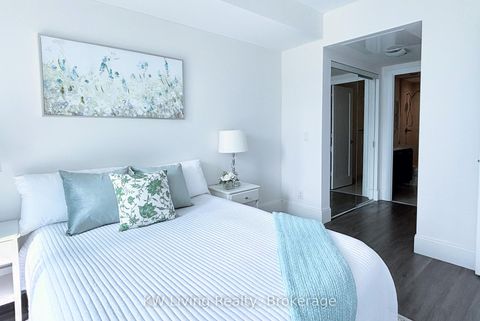 Photo 14 at 1116 - 70 Roehampton Avenue, Mount Pleasant West, Toronto