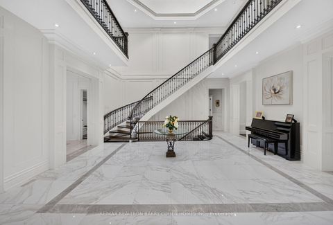 Photo 2 at 101 Forest Heights Boulevard, Windfields, Toronto