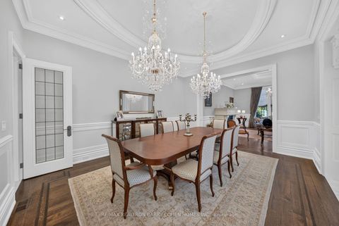 Photo 6 at 101 Forest Heights Boulevard, Windfields, Toronto
