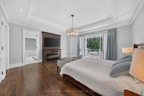 Photo 17 at 101 Forest Heights Boulevard, Windfields, Toronto