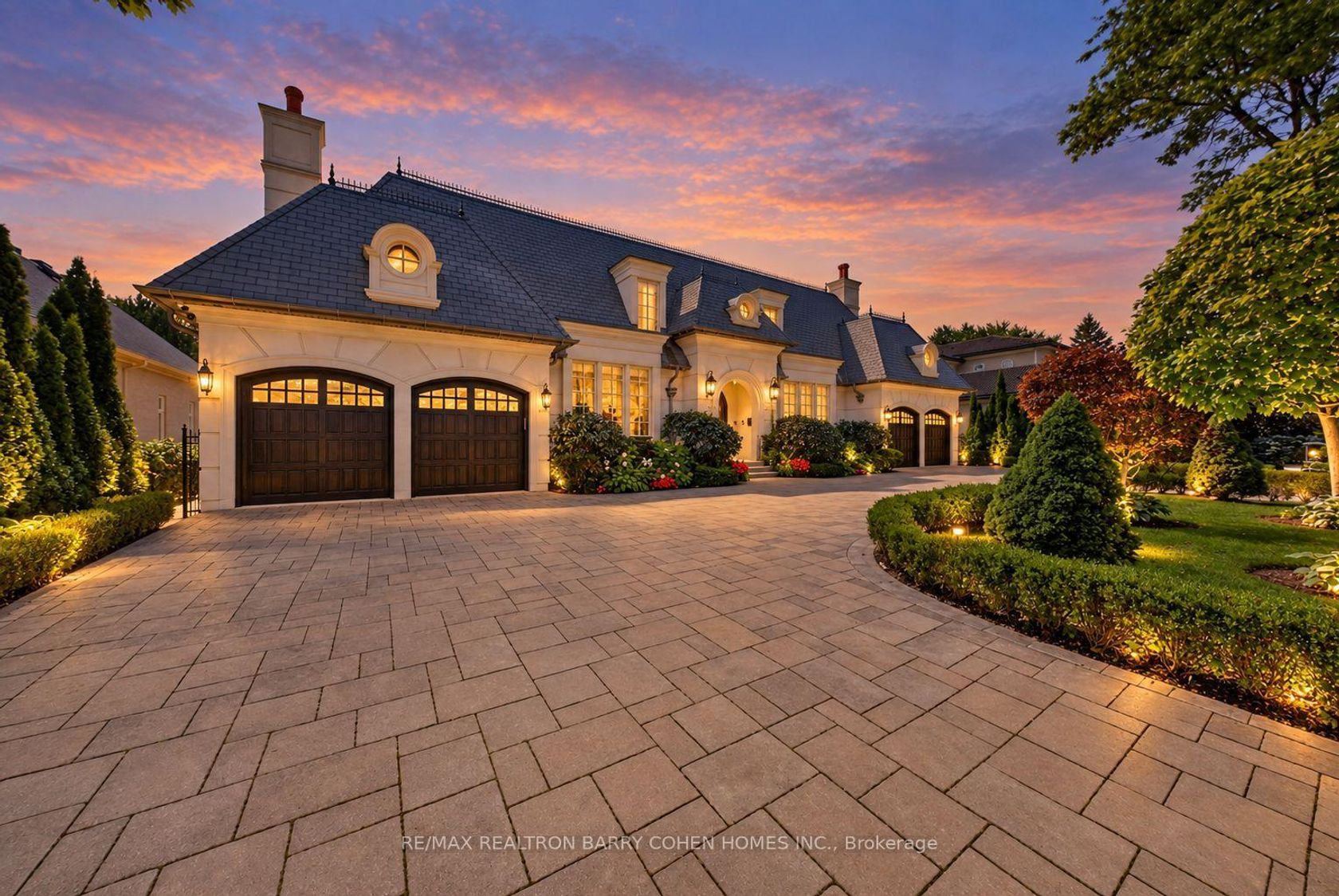 101 Forest Heights Boulevard, Windfields, Toronto 