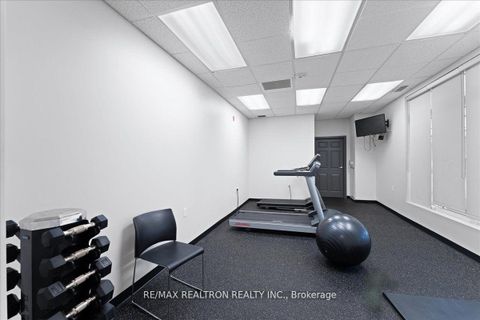Photo 4 at 304 - 15450 Yonge Street, Aurora Heights, Aurora