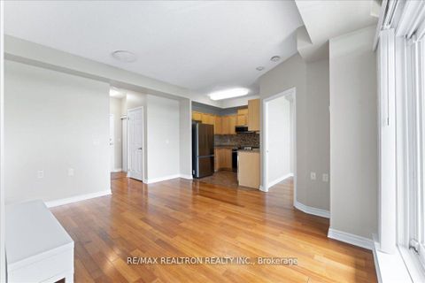 Photo 7 at 304 - 15450 Yonge Street, Aurora Heights, Aurora