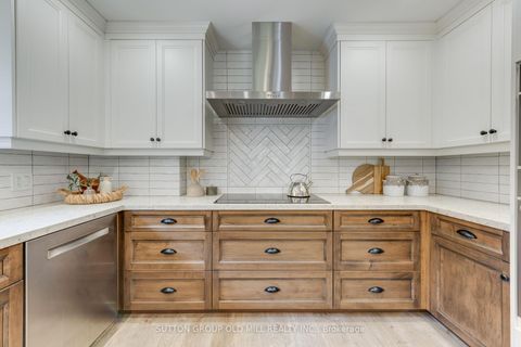 Photo 2 at 85 Bonnyview Drive, Queensway, Toronto