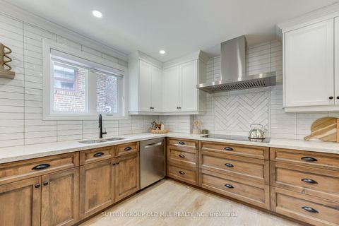 Photo 3 at 85 Bonnyview Drive, Queensway, Toronto