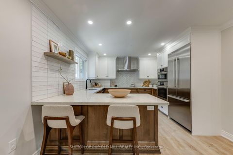 Photo 4 at 85 Bonnyview Drive, Queensway, Toronto