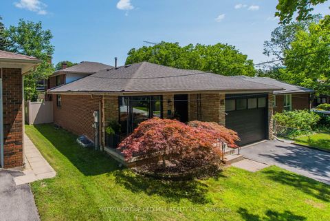 Photo 36 at 85 Bonnyview Drive, Queensway, Toronto