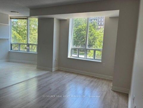 Photo 2 at 103 - 2800 Warden Avenue, L'Amoreaux, Toronto