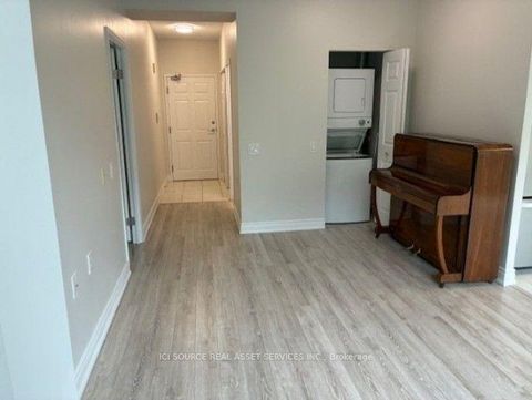 Photo 5 at 103 - 2800 Warden Avenue, L'Amoreaux, Toronto