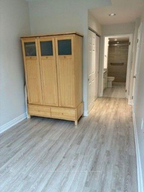 Photo 8 at 103 - 2800 Warden Avenue, L'Amoreaux, Toronto