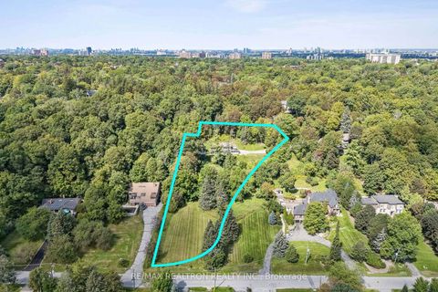 Photo 2 at 1 Ledge Road, Cliffcrest, Toronto