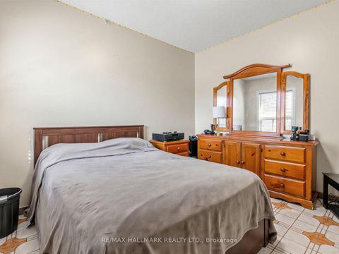 Photo 17 at 297 Strathmore Boulevard, Danforth, Toronto