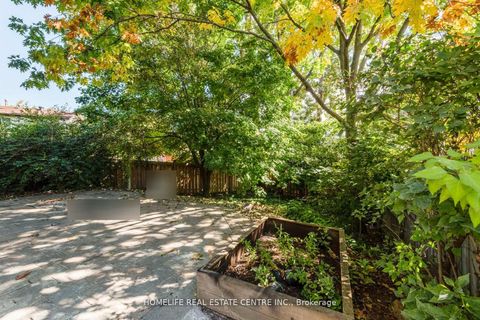 Photo 46 at 79 Fox Run, Letitia Heights, Barrie