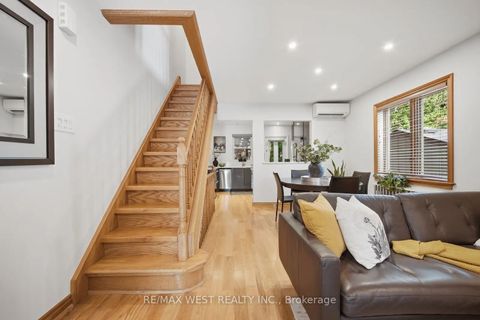 Photo 16 at 151 Jane Street, Bloor West Village, Toronto