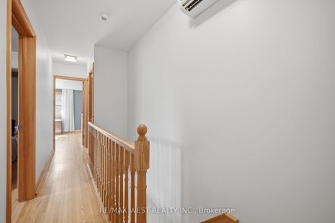Photo 17 at 151 Jane Street, Bloor West Village, Toronto