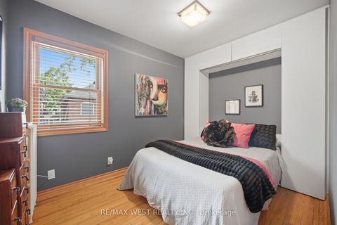 Photo 21 at 151 Jane Street, Bloor West Village, Toronto