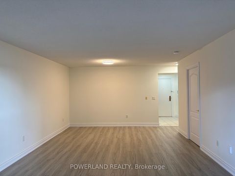 Photo 4 at 809 - 880 Grandview Way, Willowdale East, Toronto
