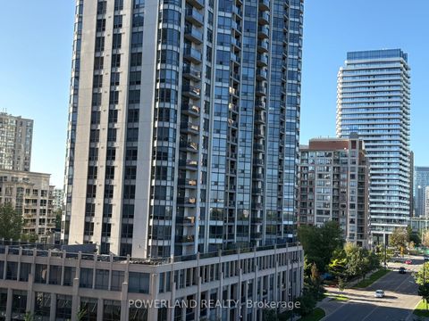 Photo 9 at 809 - 880 Grandview Way, Willowdale East, Toronto